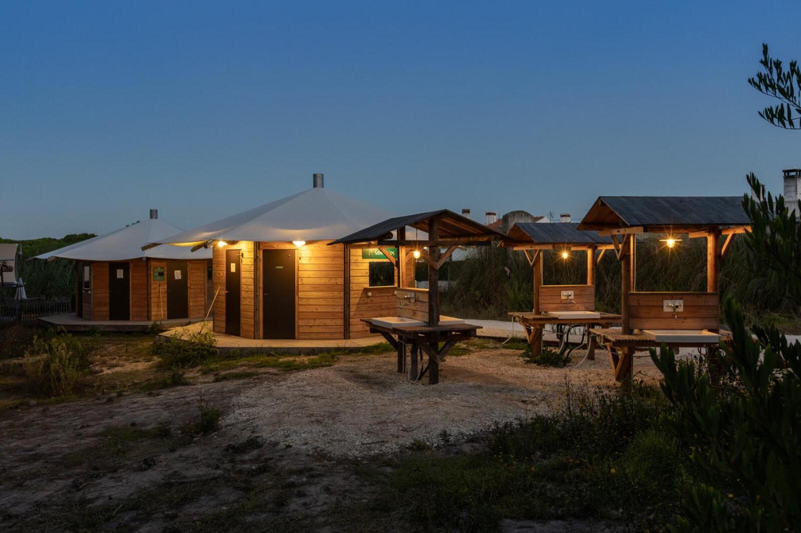 Huttopia Lagoa De Obidos Casal do Narcizo Exterior photo